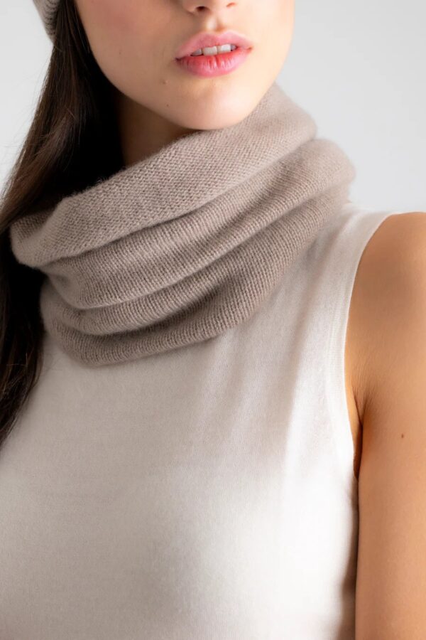 Ekotree_Cashmere_Snood_Dark_Beige