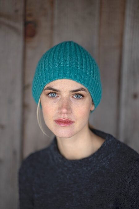 Baby Alpaca, Merino & Cotton Ribbed Beanie in Emerald