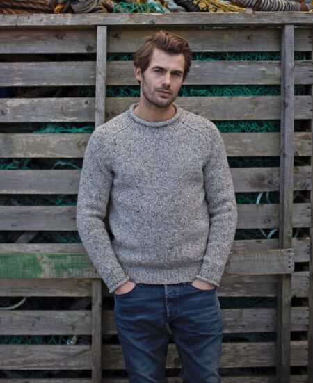 Fisherman Out of Ireland Saddle Shoulder Sweater in Porridge