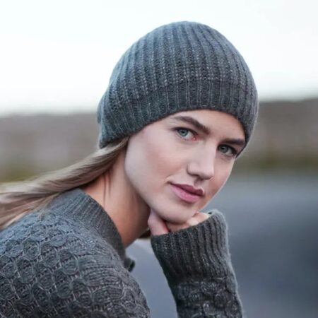 Fisherman_Honeycomb_Sweater_and_Hat_Kahki_Close_Up