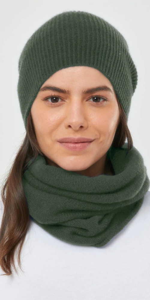 Cashmere Snood in Olive