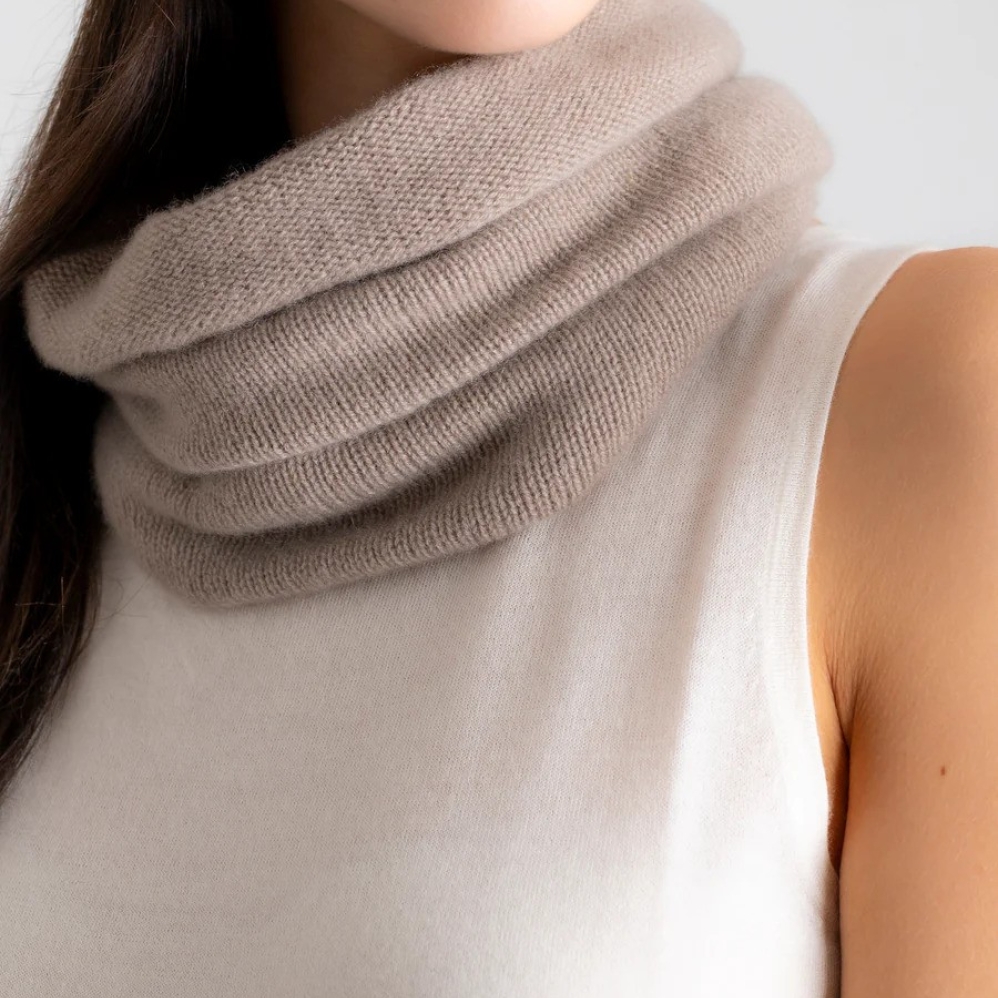 Cashmere Snood in Dark Beige